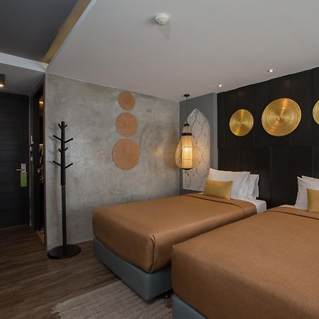 Patong Signature Boutique Hotel Екстер'єр фото