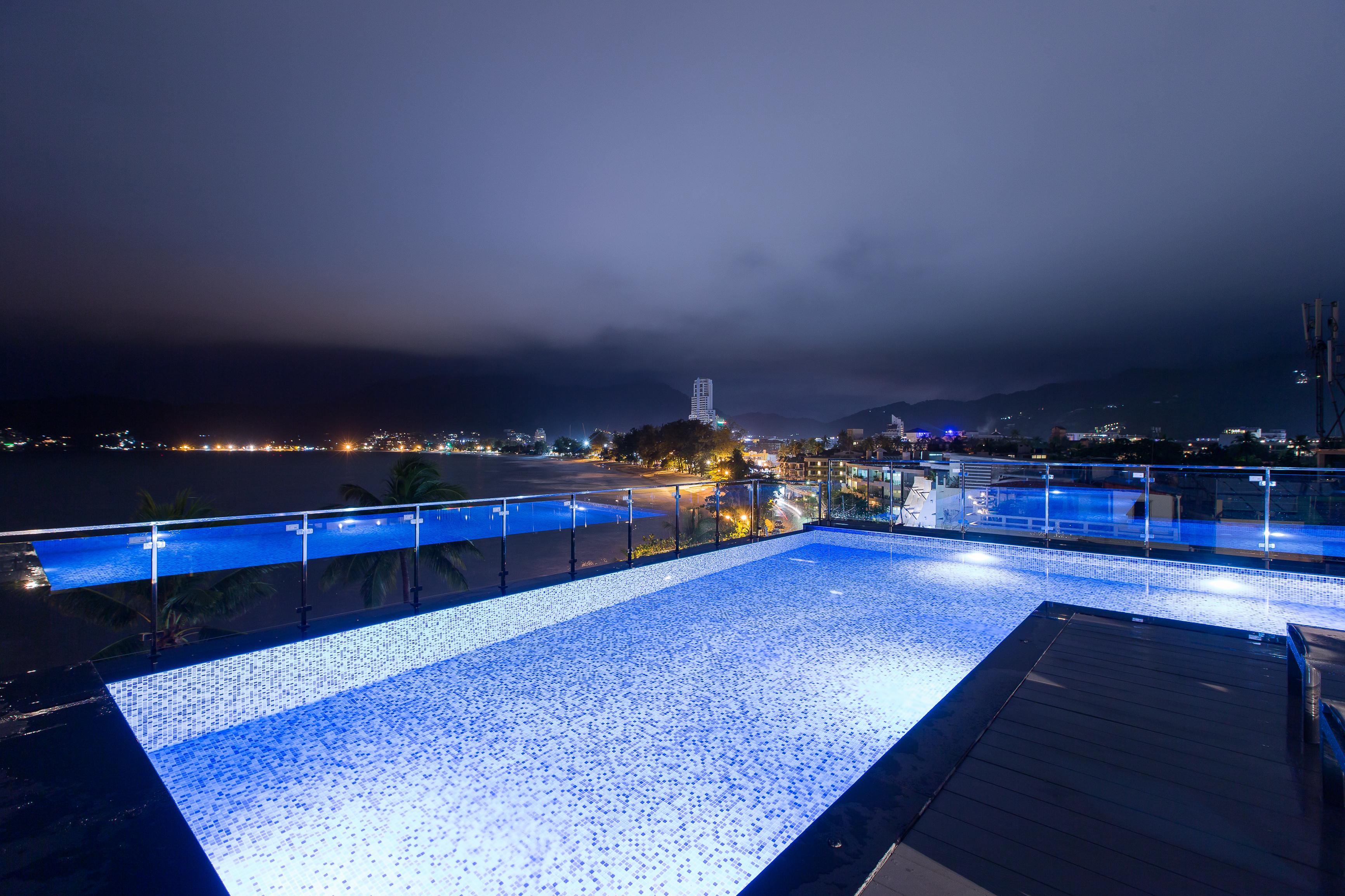 Patong Signature Boutique Hotel Екстер'єр фото