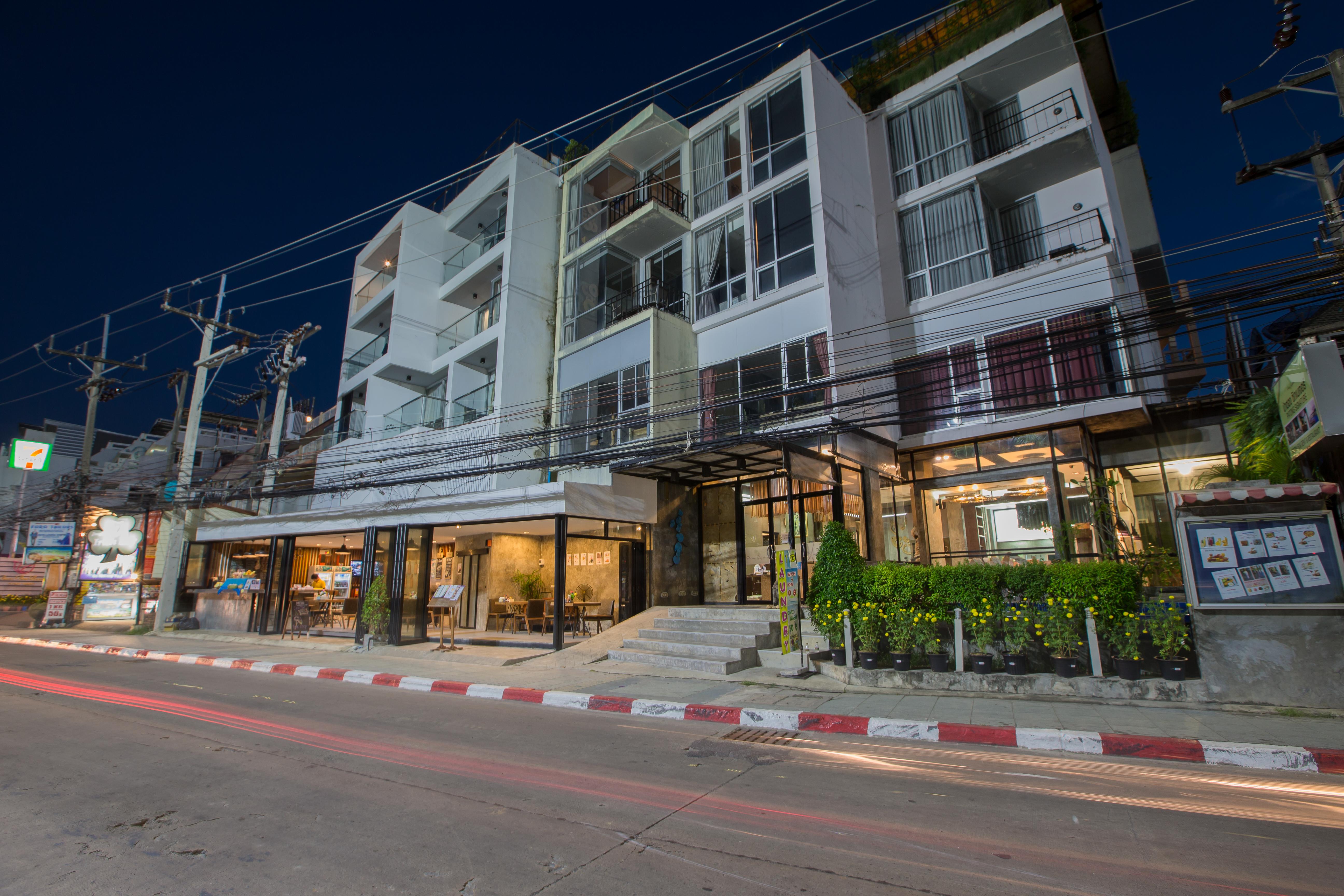Patong Signature Boutique Hotel Екстер'єр фото