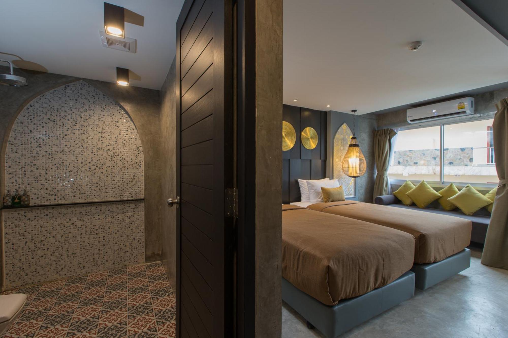 Patong Signature Boutique Hotel Екстер'єр фото