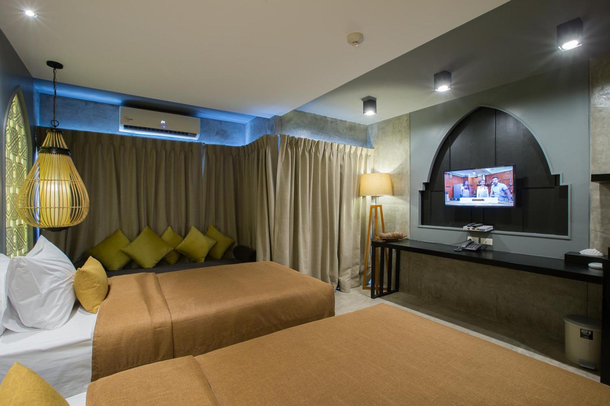 Patong Signature Boutique Hotel Екстер'єр фото